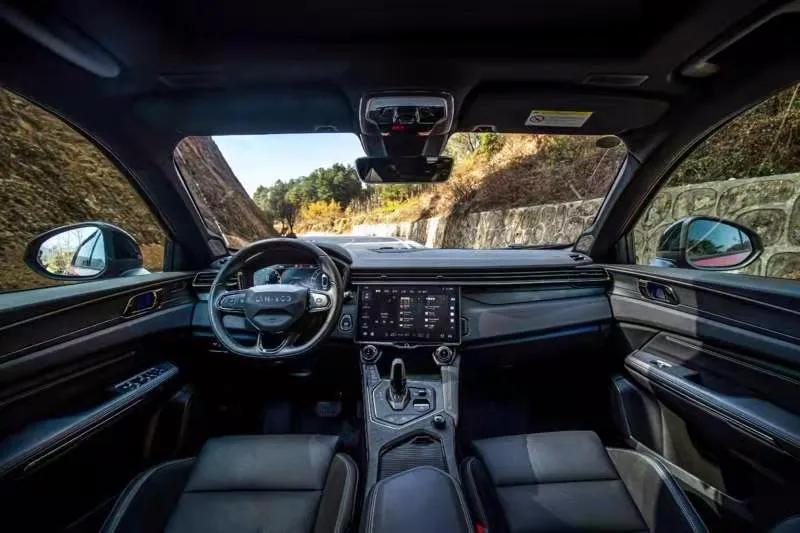 最新款领克01驾驶体验,领克01探界者怎么选