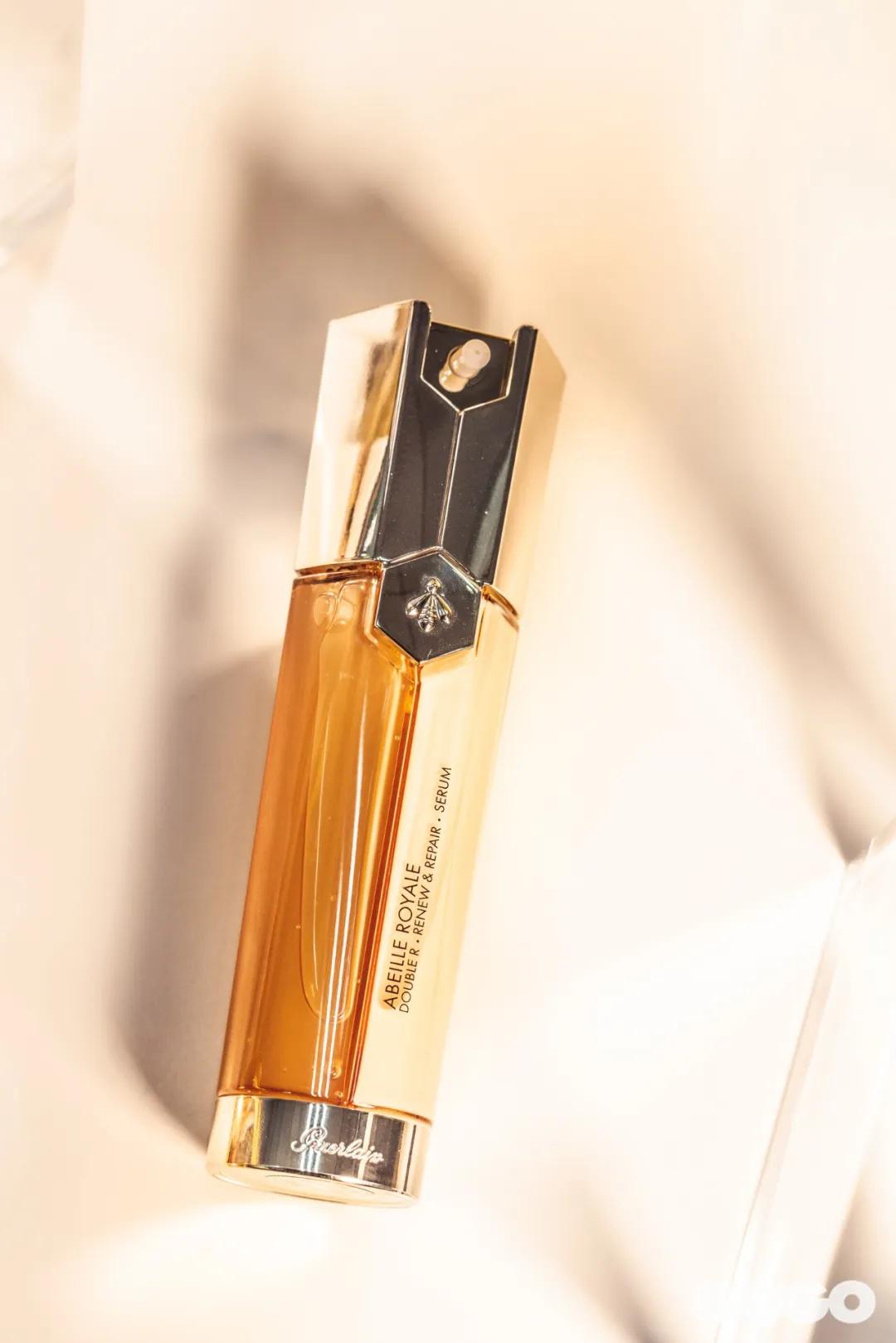 十年匠心，尽显“蜂”芒！法国娇兰绝美蜜境登陆太古汇