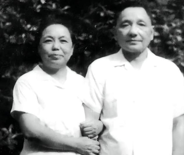 1949年*小平邓**到上海寻找故人遗骨,找到后带回家中,一放就是20年