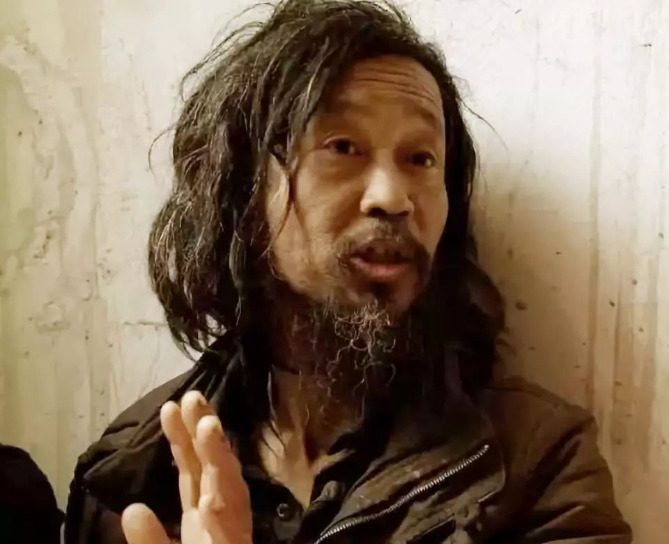 草根在天堂网红在地狱:流浪大师暴富,朱之文遭勒索,庞麦郎遗忘