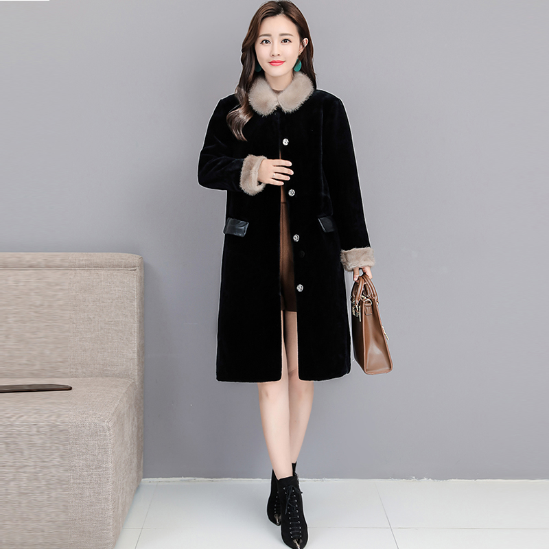 宽松大码中年女装遮肚显瘦洋气,保暖显瘦的大码女装穿搭