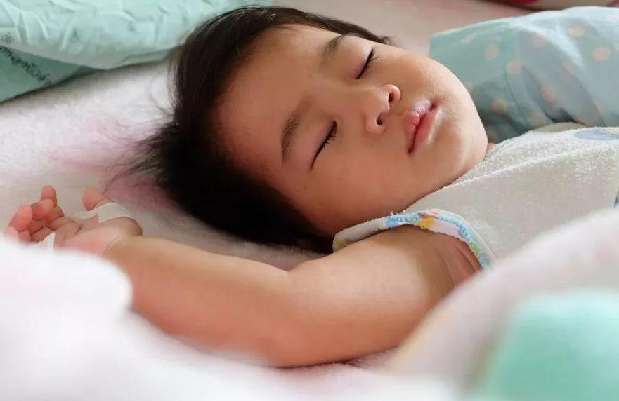 2022身高体重标准表儿童1到16岁,孩子1.36米身高标准体重多少