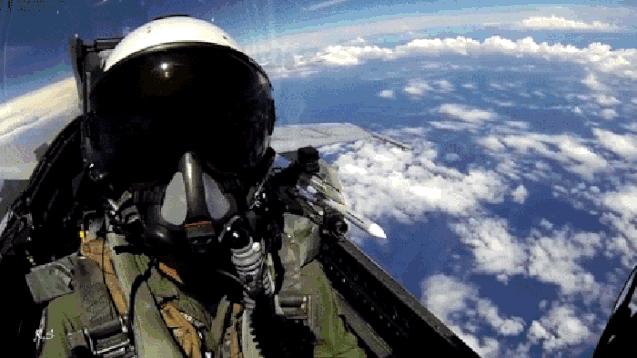 价值40万美元的头盔,美军40万美元头盔