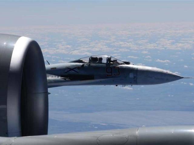 俄罗斯送给美国太空军成立的最好“礼物”：靠近监控“锁眼”卫星