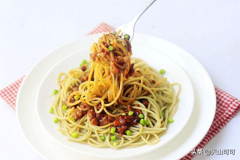 炒肉酱怎么炒好吃,炒肉酱用料比例