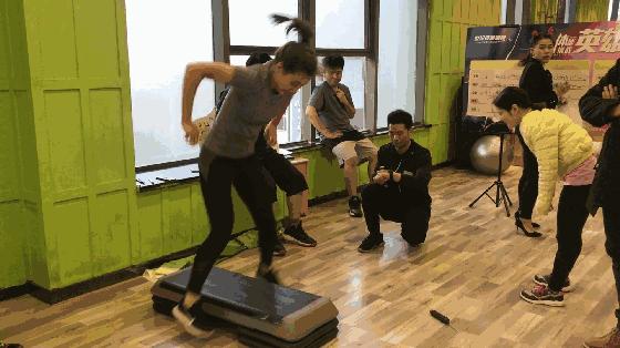 室内体能训练一周计划,新手静态体能训练动作