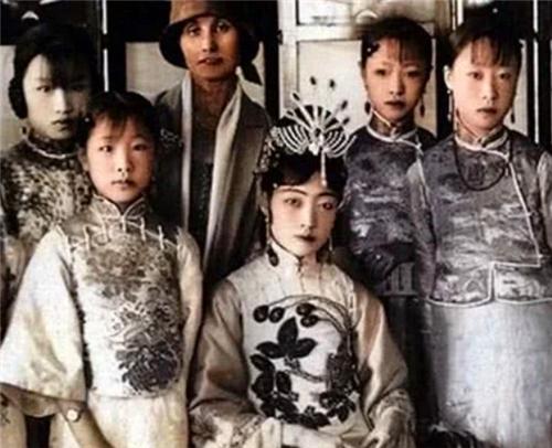 正黄旗末代贝勒爷,清朝铁帽子王现状