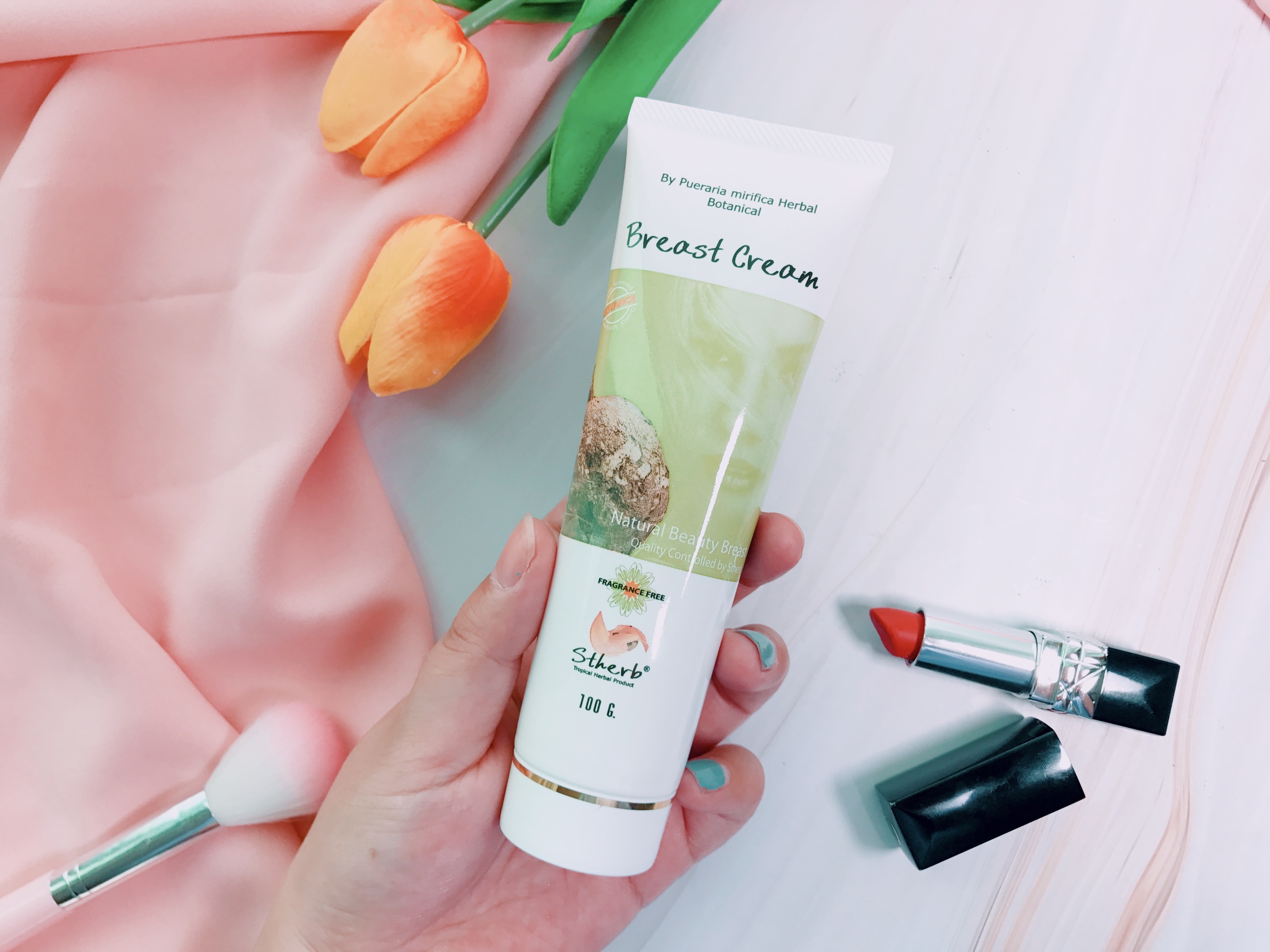 宝伊丰丰胸和圣荷丰胸哪个好,想要丰胸按什么穴位