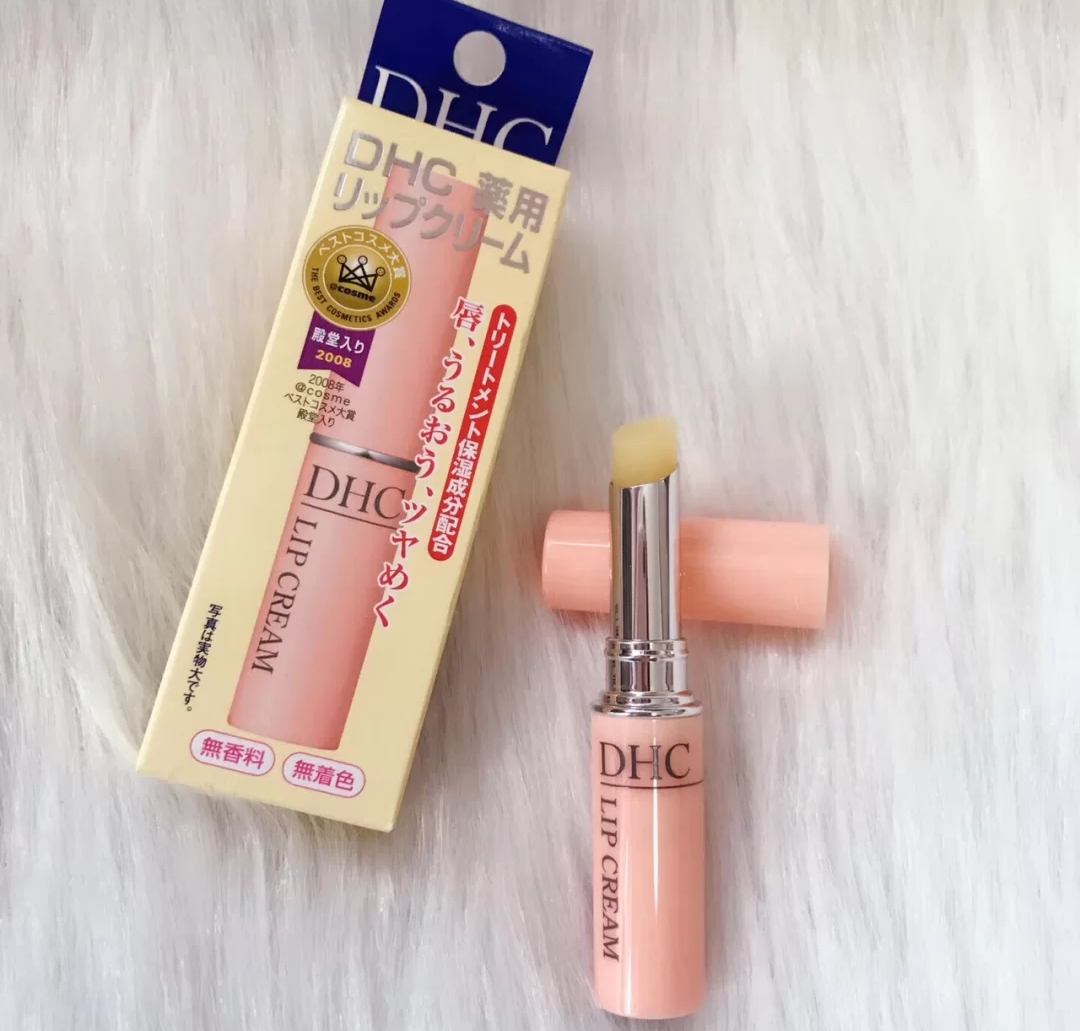 淡化唇纹唇色的唇膏推荐凡士林,dhc和凡士林唇膏哪款好用