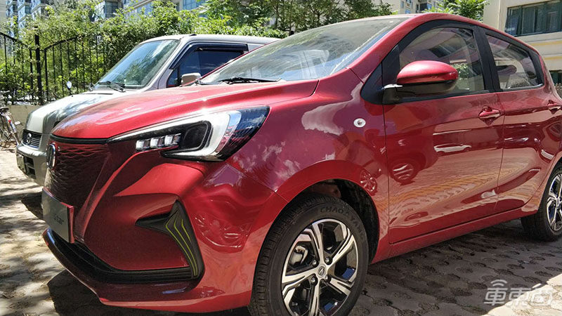 试驾长安新能源奔奔E-Star：高配仅售6.48万可满足市内通勤需求