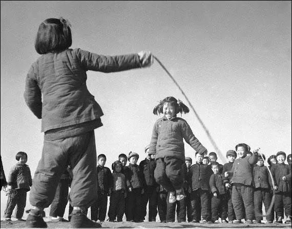 小时候家里没有暖气,小时候没暖气