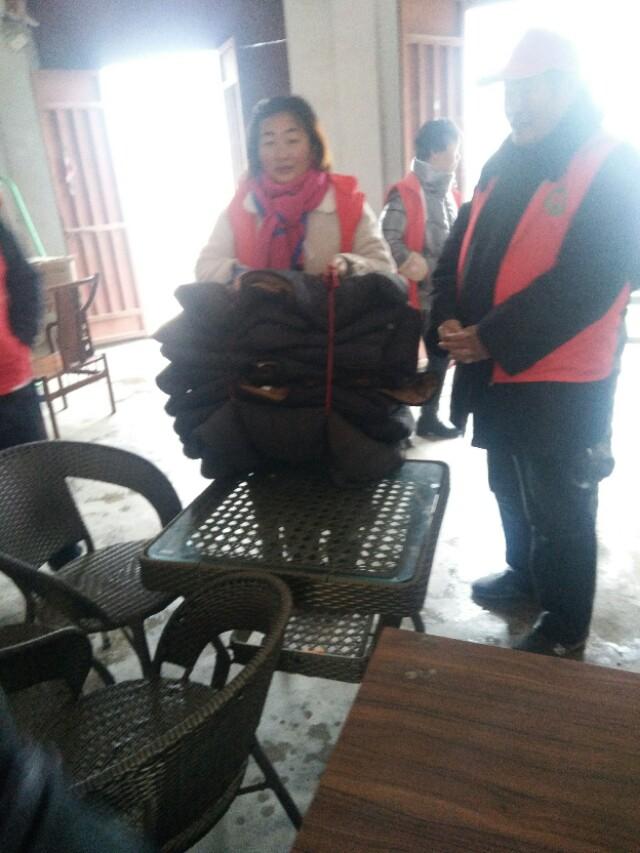 爱心的奉献,精诚奉献