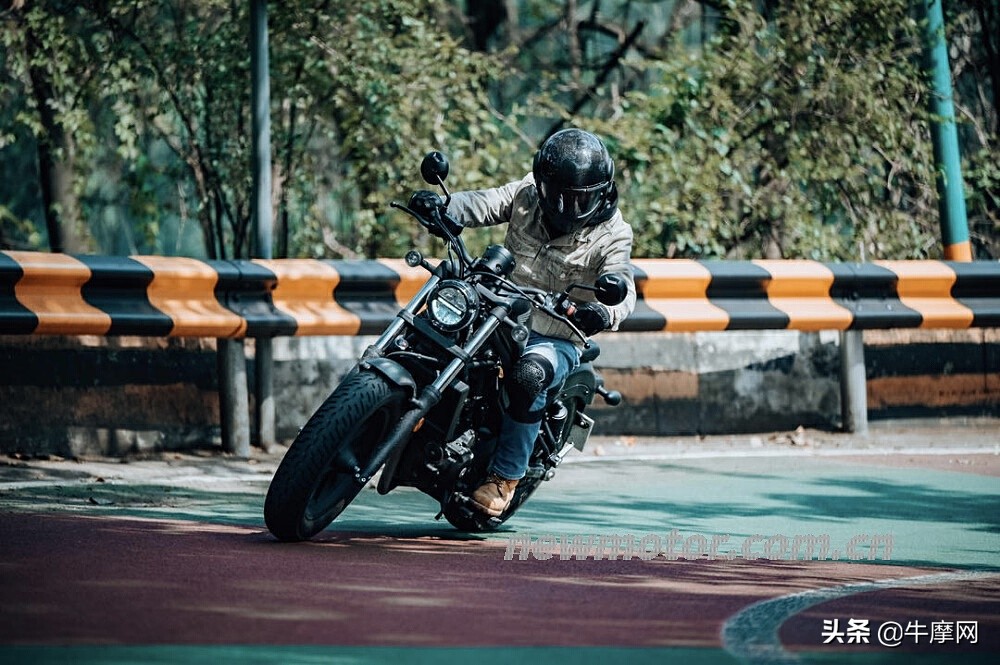 本田cm300舒适度怎么样,23款本田cm300骑行感受如何