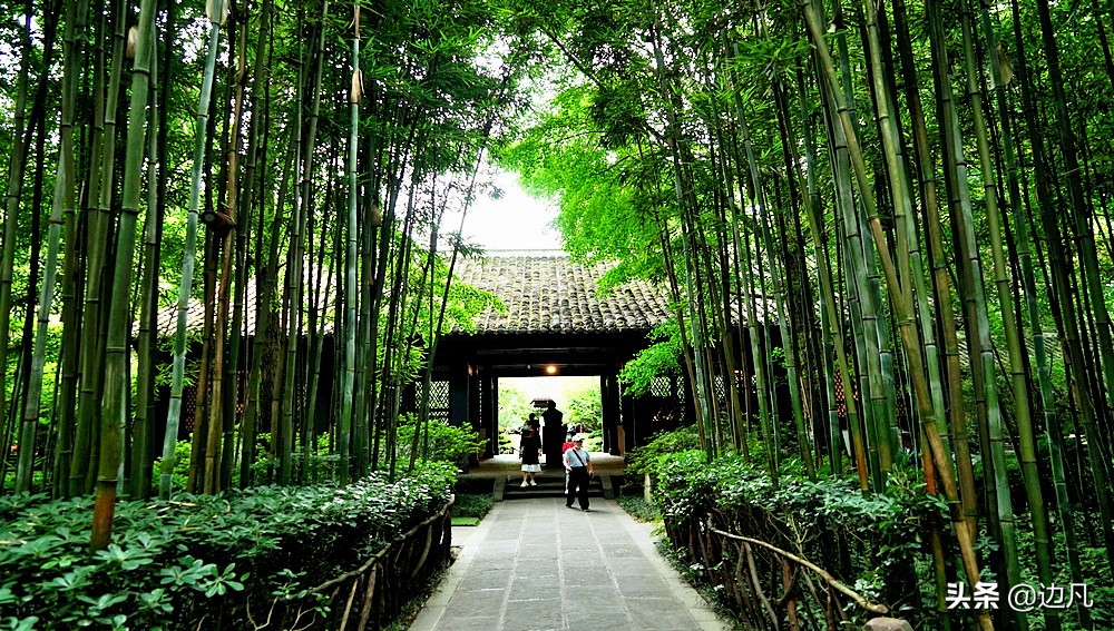 浣花溪畔的杜甫草堂古朴清雅,杜甫草堂秀丽幽静