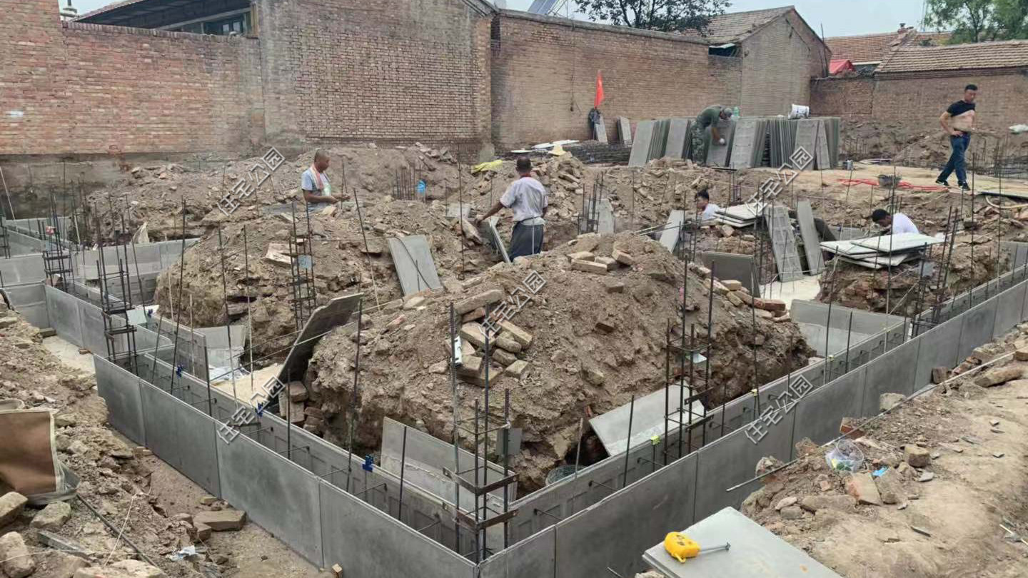 农村浇顶自建房,农村修建两层房屋15万小别墅