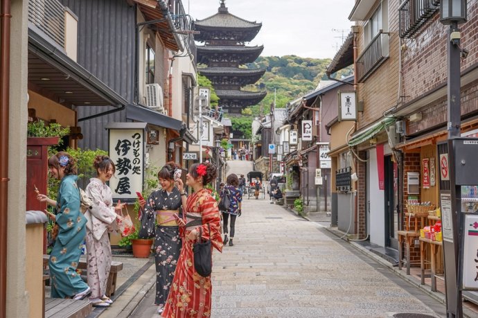 在樱花季邂逅日本十大最美小城,一起去看樱花季的日本京都