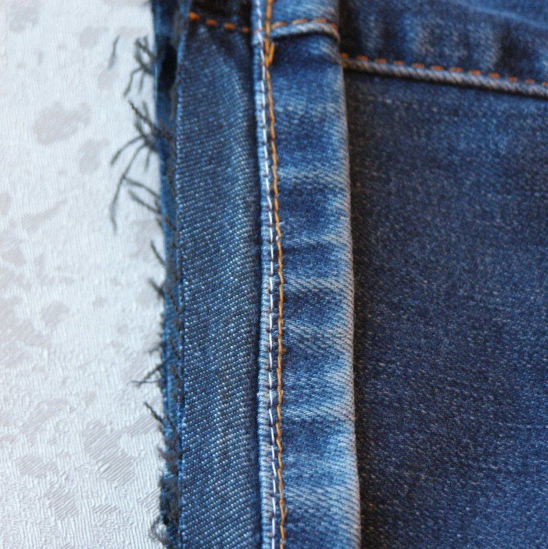 牛仔裤裤脚长了怎么改短,牛仔裤正确穿法裤脚长要不要改短