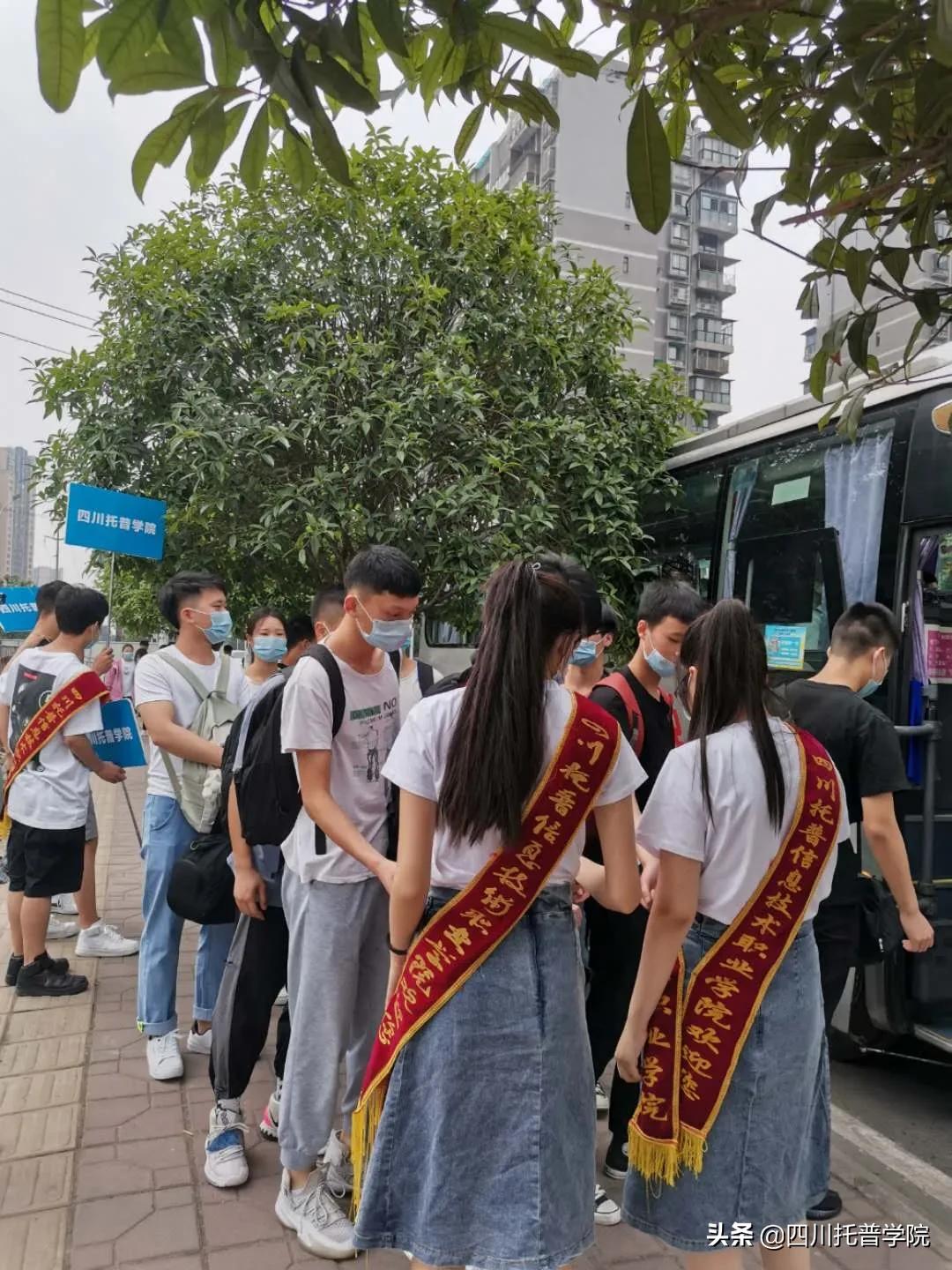 考试、防疫两手抓，托普学院打出一场单招考试安全“漂亮仗”