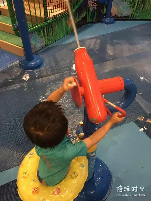 长隆什么时候去最好玩,一个人带两娃出去长隆有危险吗