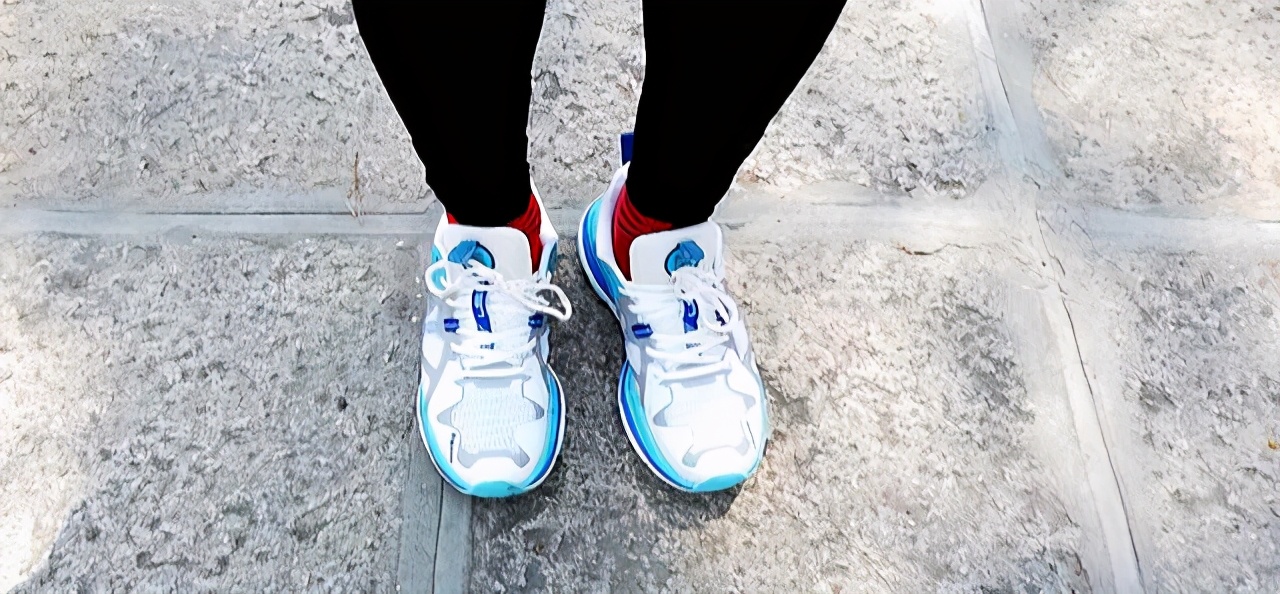 国产跑鞋性价比最高是哪款,特步跑鞋国产入门跑鞋最佳推荐