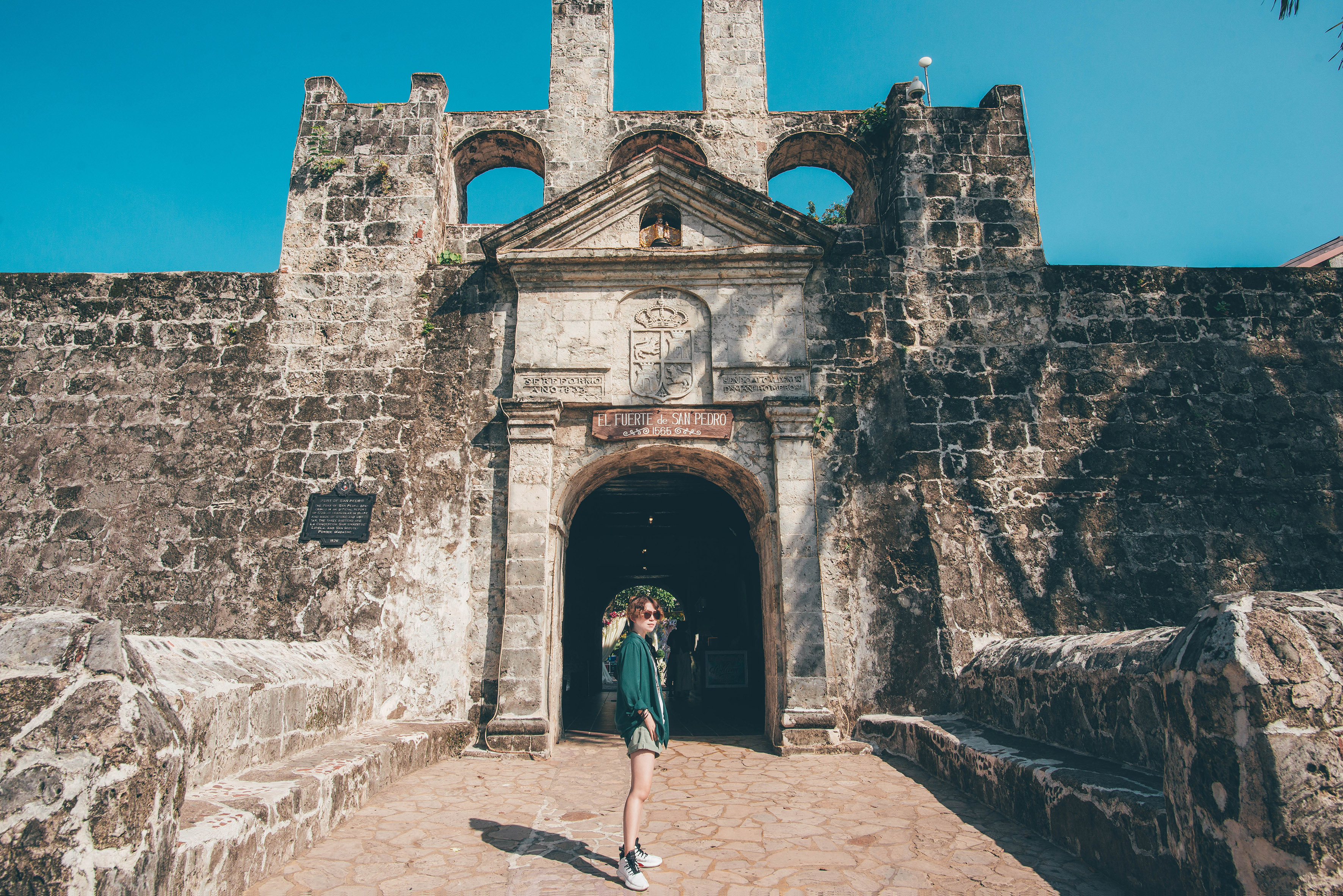 菲律宾宿务薄荷岛旅游攻略华人 (菲律宾宿雾城市风景)