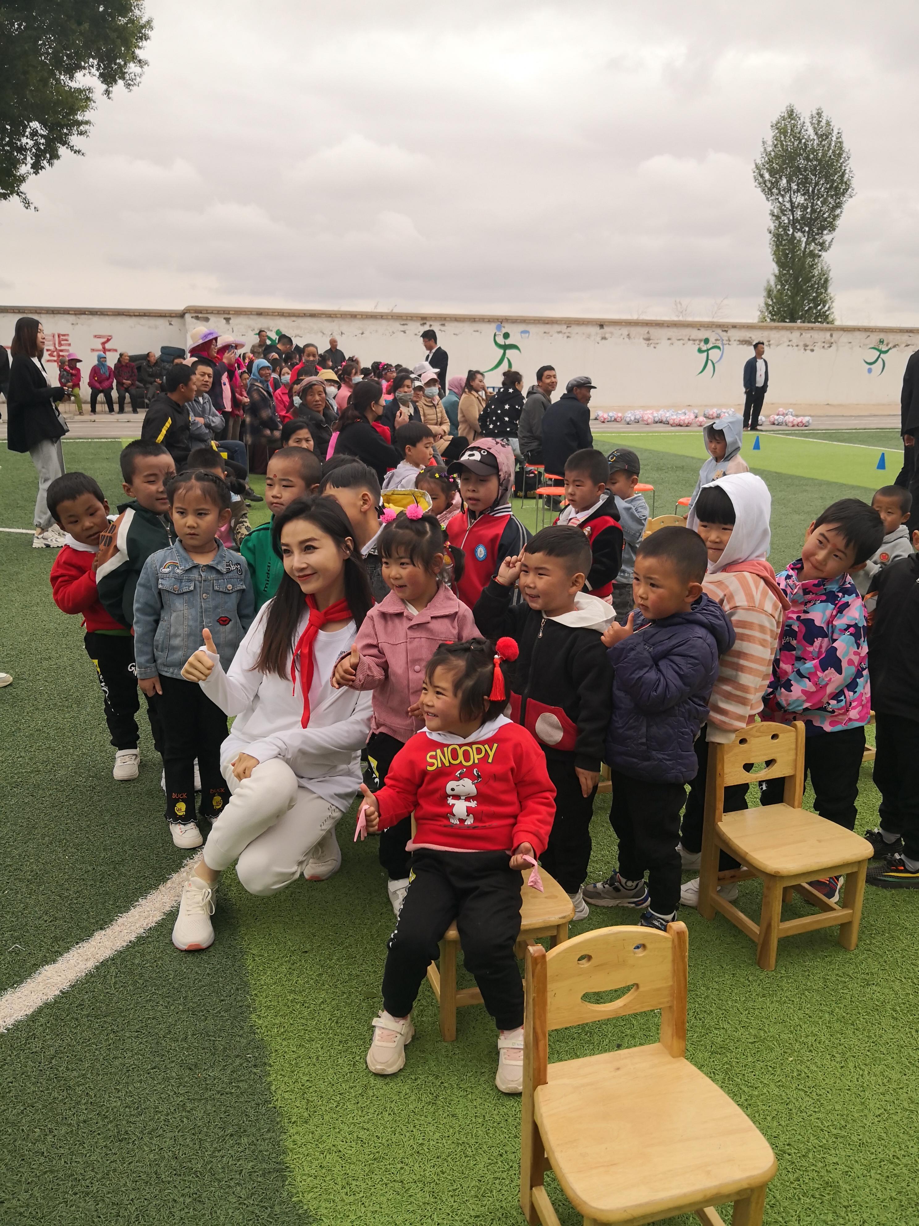 团委六一慰问暨文艺演出活动,六一关爱慰问活动