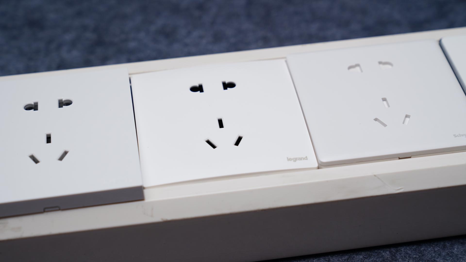 装修开关插座选择哪个品牌好,开关插座公认的哪个好