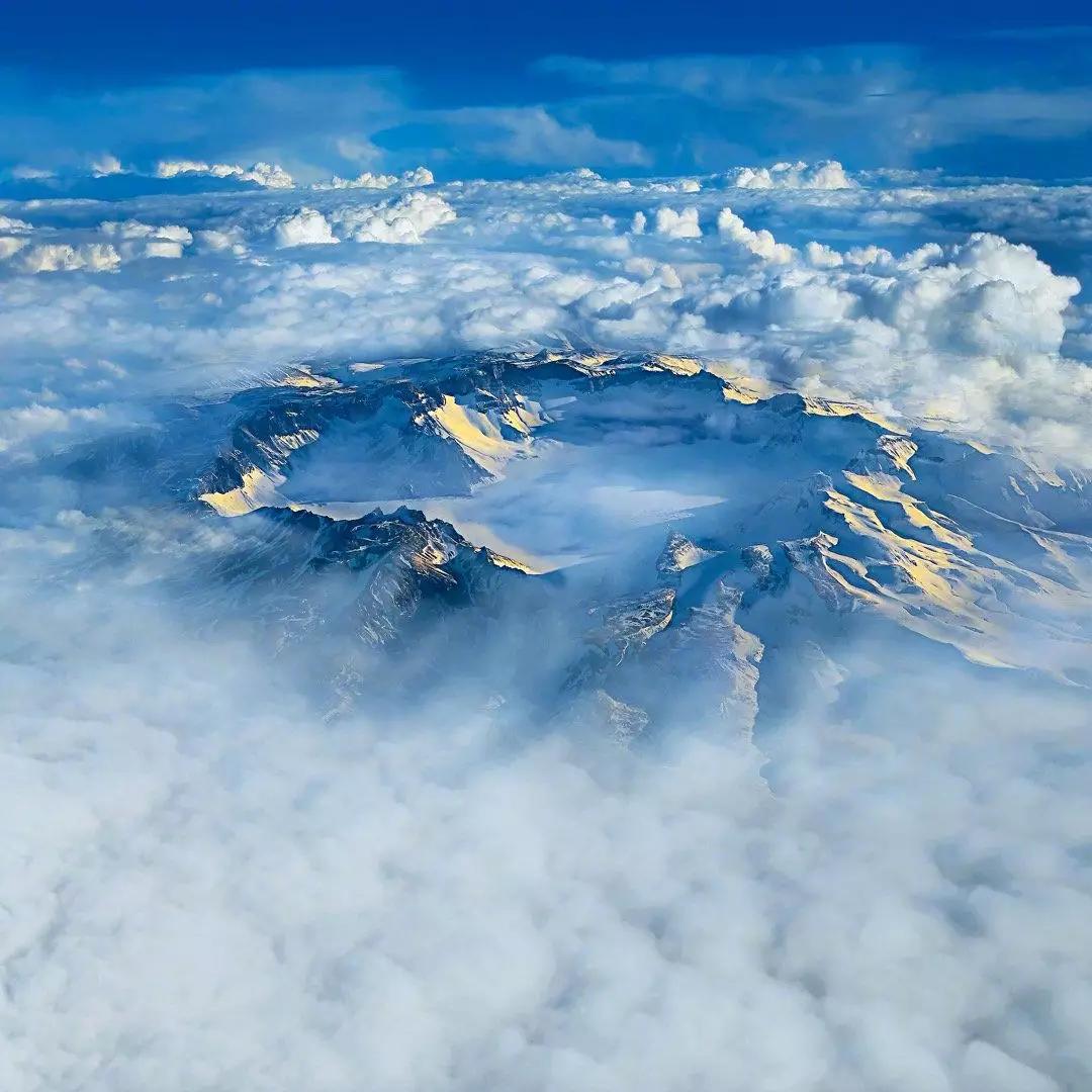 盗墓笔记十年长白山,盗墓笔记长白山青铜门结局