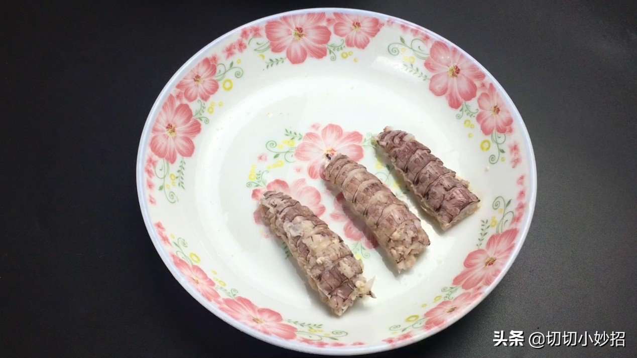 熟的皮皮虾扎手有点疼怎么处理,皮皮虾好吃不会剥又扎手又扎嘴