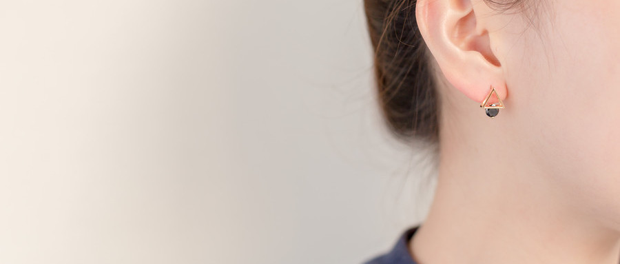 为什么有的人是油耳朵,为什么有些人是油耳有些人是干耳