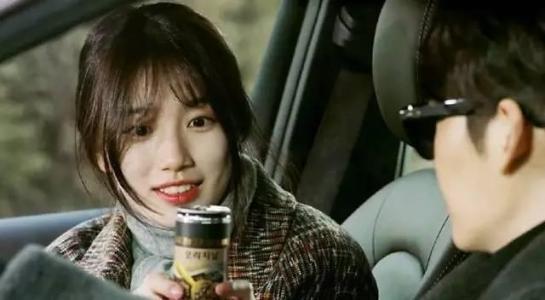 情侣酒后意外怀孕了怎么办,酒后意外怀孕生出的孩子有问题