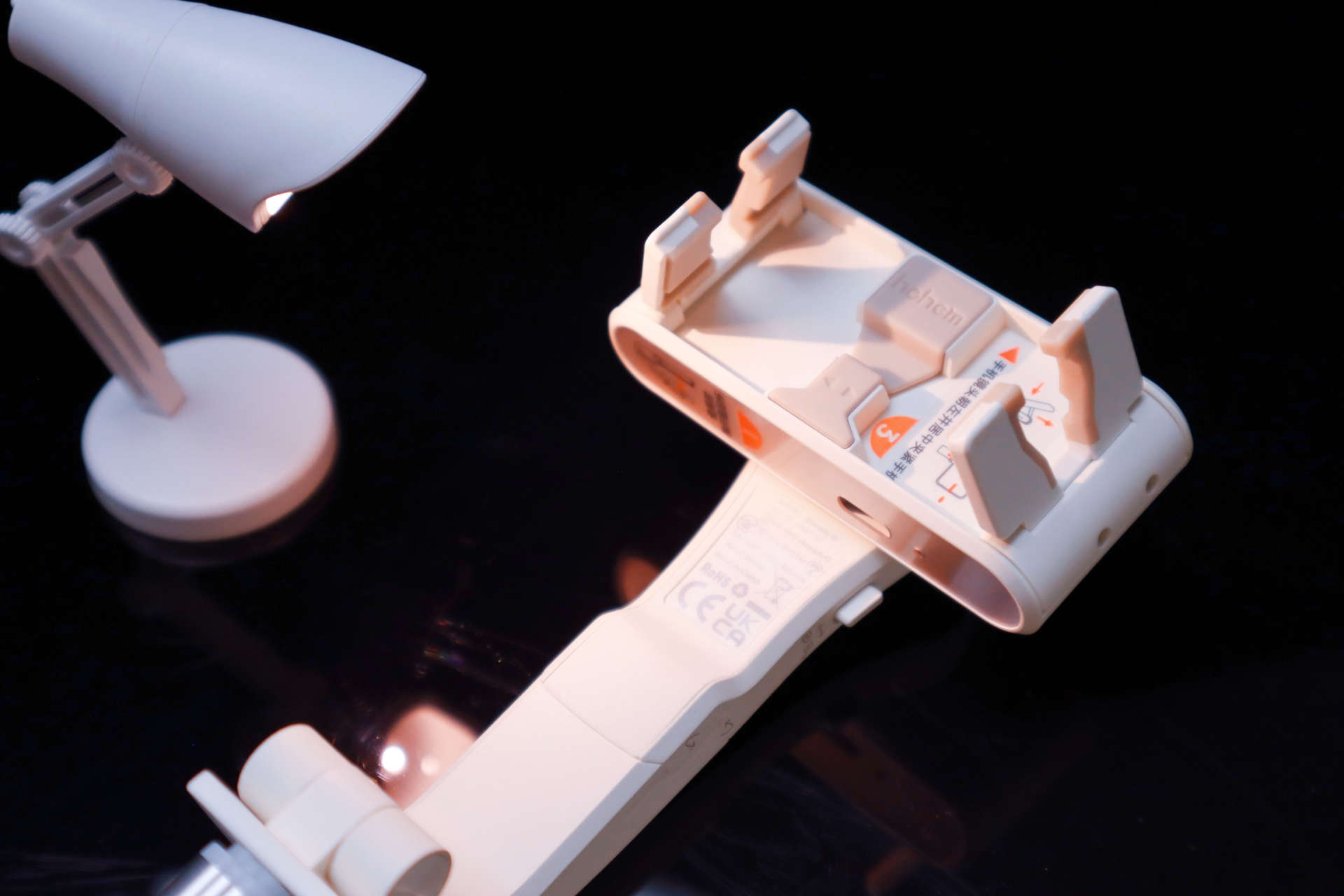 这才是自拍杆的完美形态,它就是浩瀚卓越小Q稳拍杆,不服来战