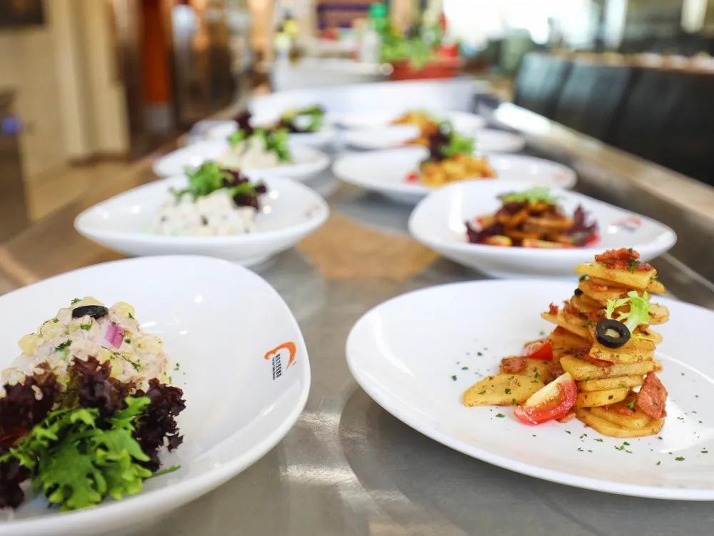 新东方烹饪学校主打学什么好,新东方烹饪教育上海