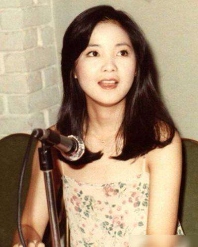 台湾歌手奚秀兰个人简历,邓丽君奚秀兰合集