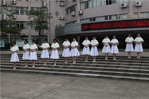 广东二师番禺附中今年本科率,番禺禺山高级中学与二师附中对比