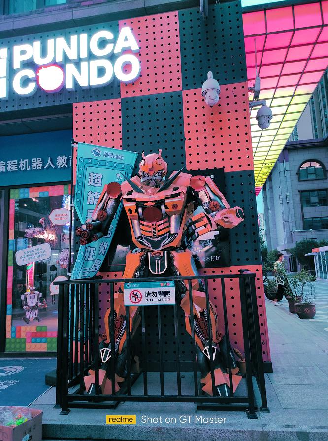 realme真我手机gt2大师版开箱,realme真我gt大师版拍照测评