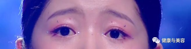 明日之子孟美岐搭配,明日之子孟美岐皮裤