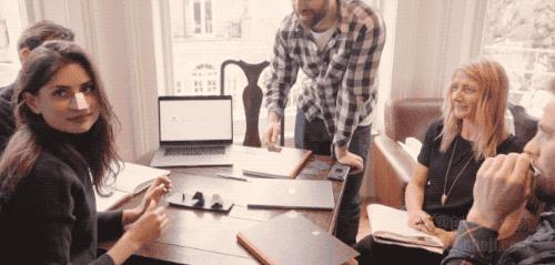 颠覆三观！外挂鹰钩鼻出街，英国人的脑洞真服了…这也叫口罩？