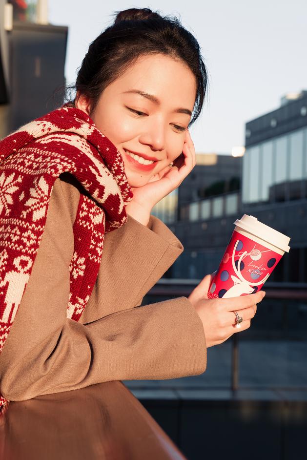 瑞幸颜值天花板回归了,瑞幸到底是元气满满还是啪啪打脸