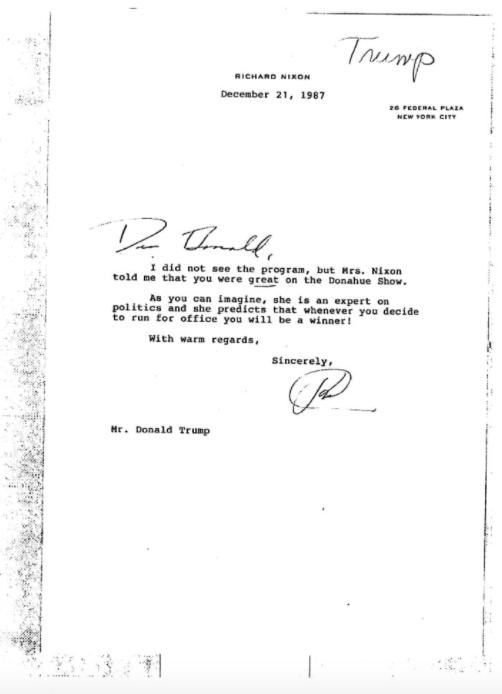 美国总统特朗普和前任,老布什与里根交接