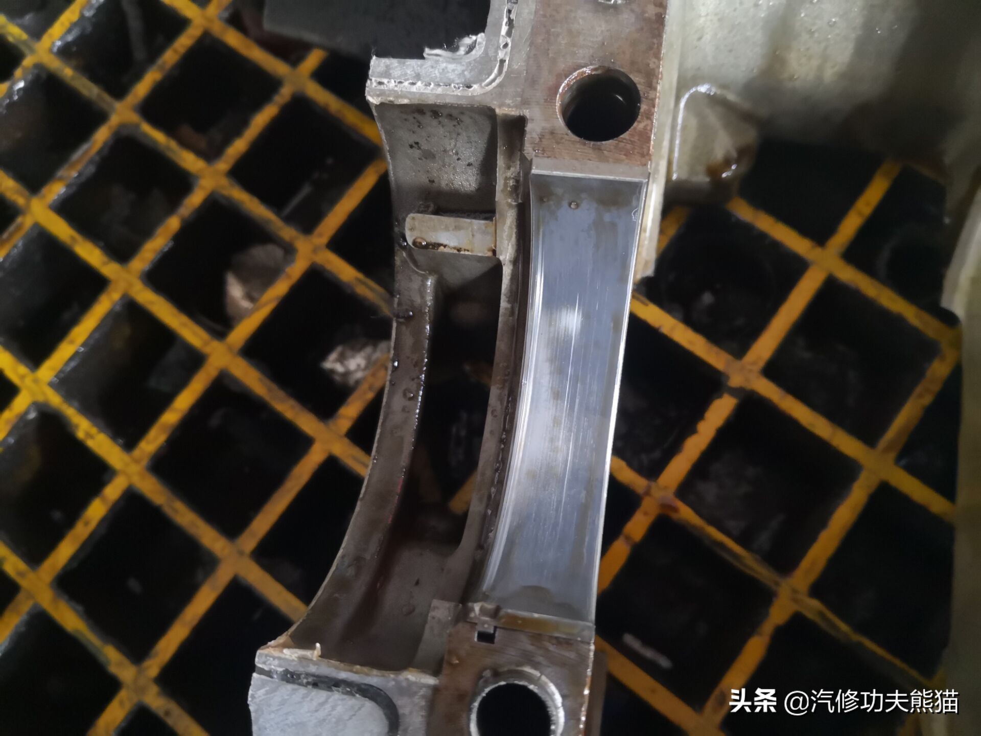 只因修烧机油却被人修到残废！4S拒修！一台奥迪Q7的重生路