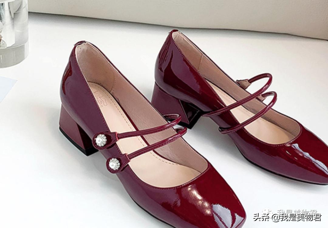 复古玛丽珍轻奢名媛风鞋子,复古风玛丽珍鞋穿搭