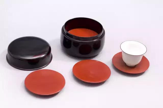 从设计师到漆艺家,他以慢对抗这世界的浮躁