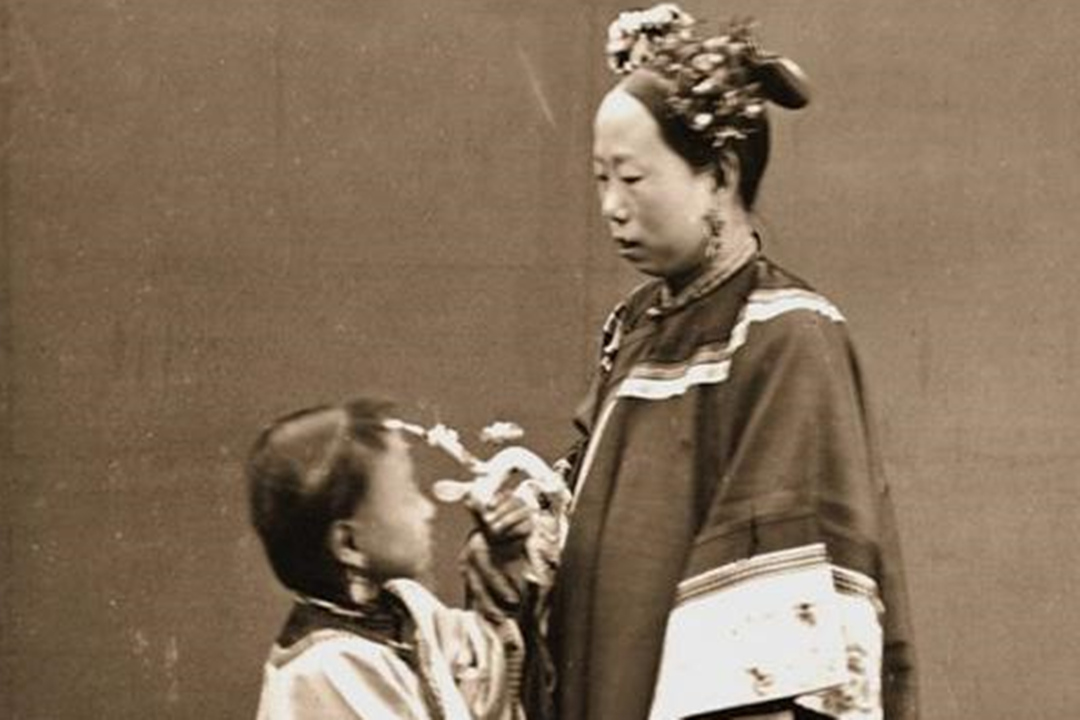 十八岁少女杀父弑母案,18岁少女杀父弑母案