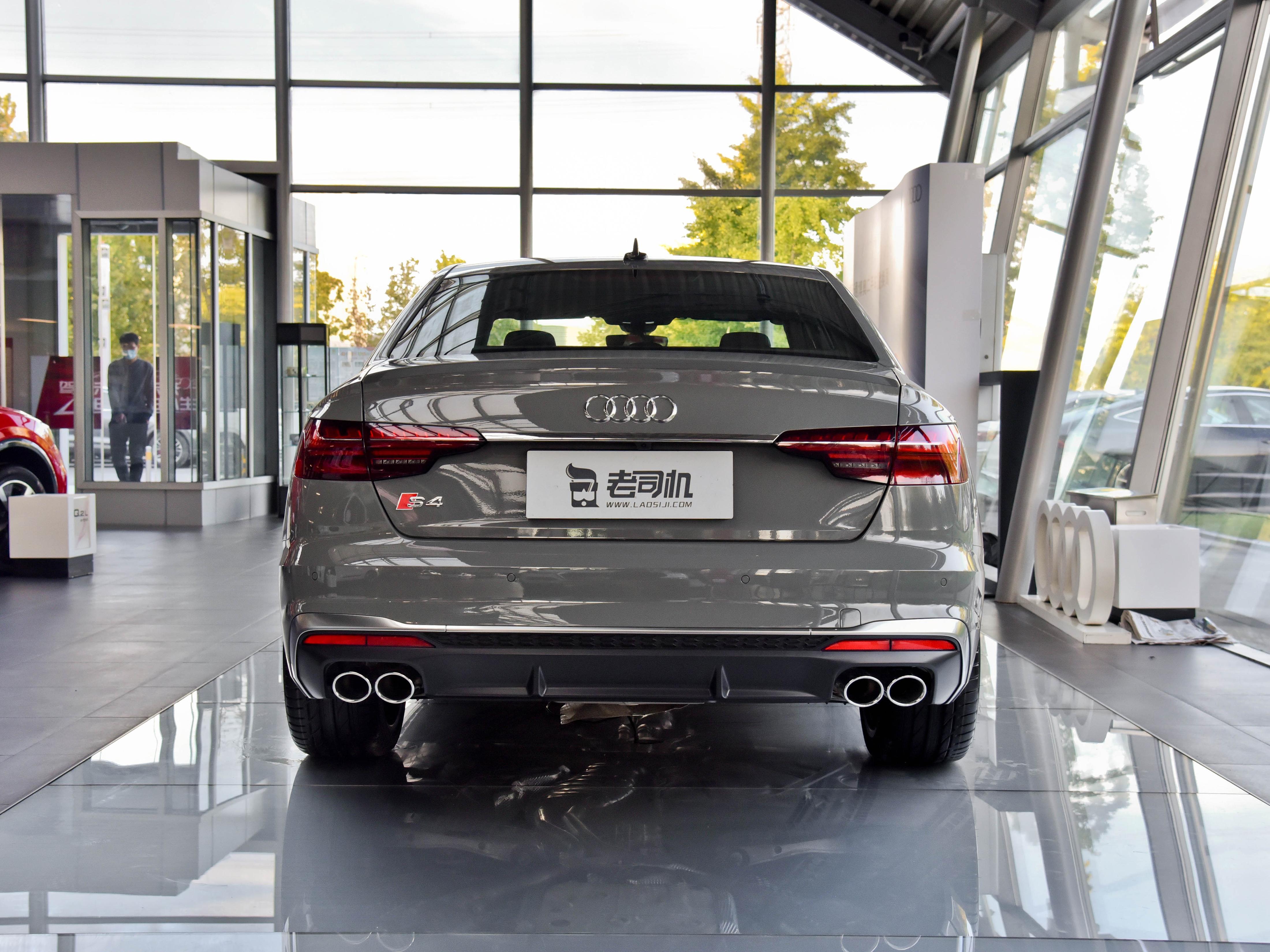 既能家用又能跑高速,既能下赛道又能代步的车