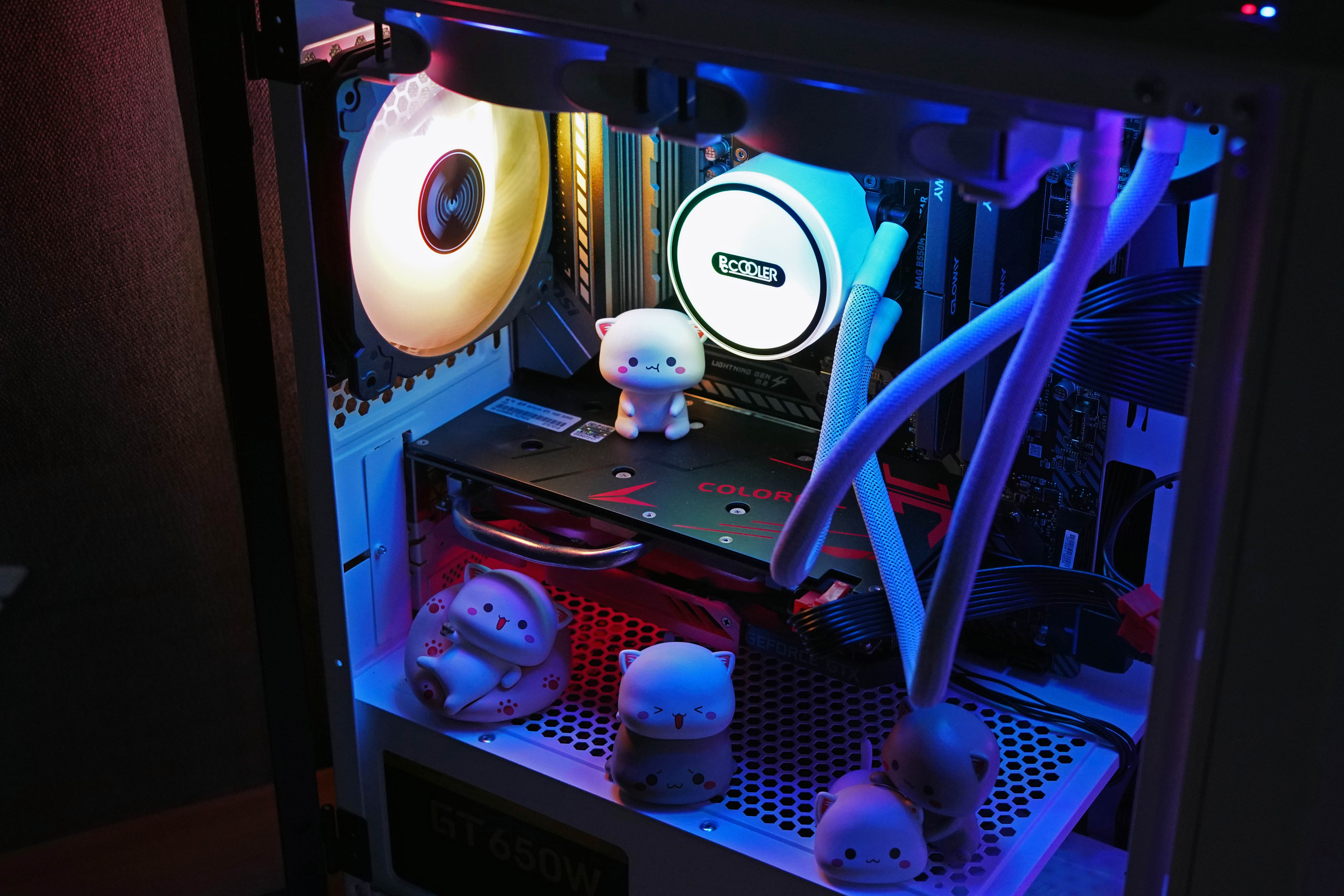 超频三白色光域机箱散热怎么样,超频3光愈2机箱测评