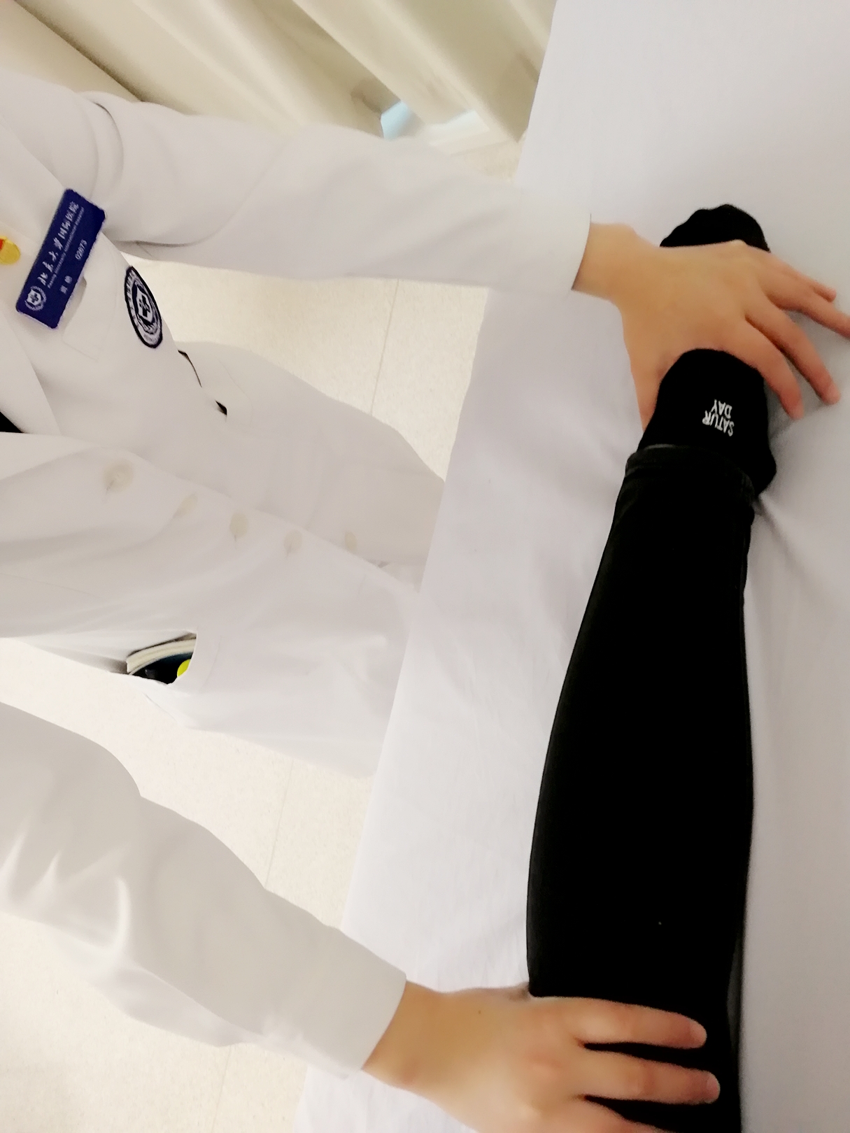 运动完小腿前侧肌肉疼是怎么回事,运动时小腿前侧肌肉酸痛怎么解决