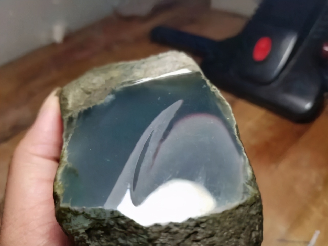 在直播间买的翡翠原石受骗报案,快手翡翠原石怎么退款