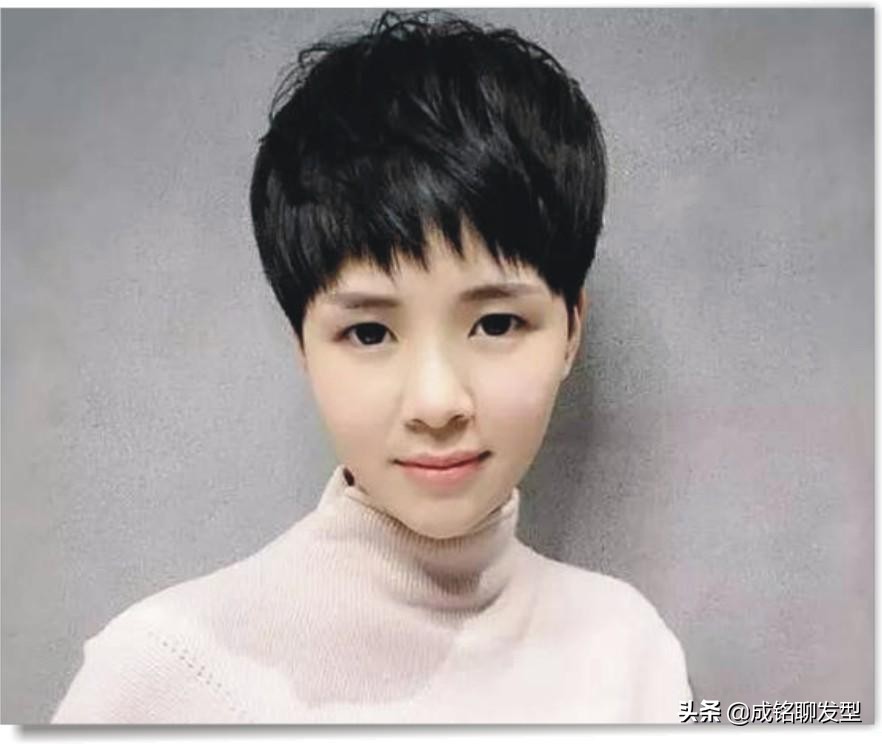 适合长脸的流行的发型,最新款长脸适合什么发型