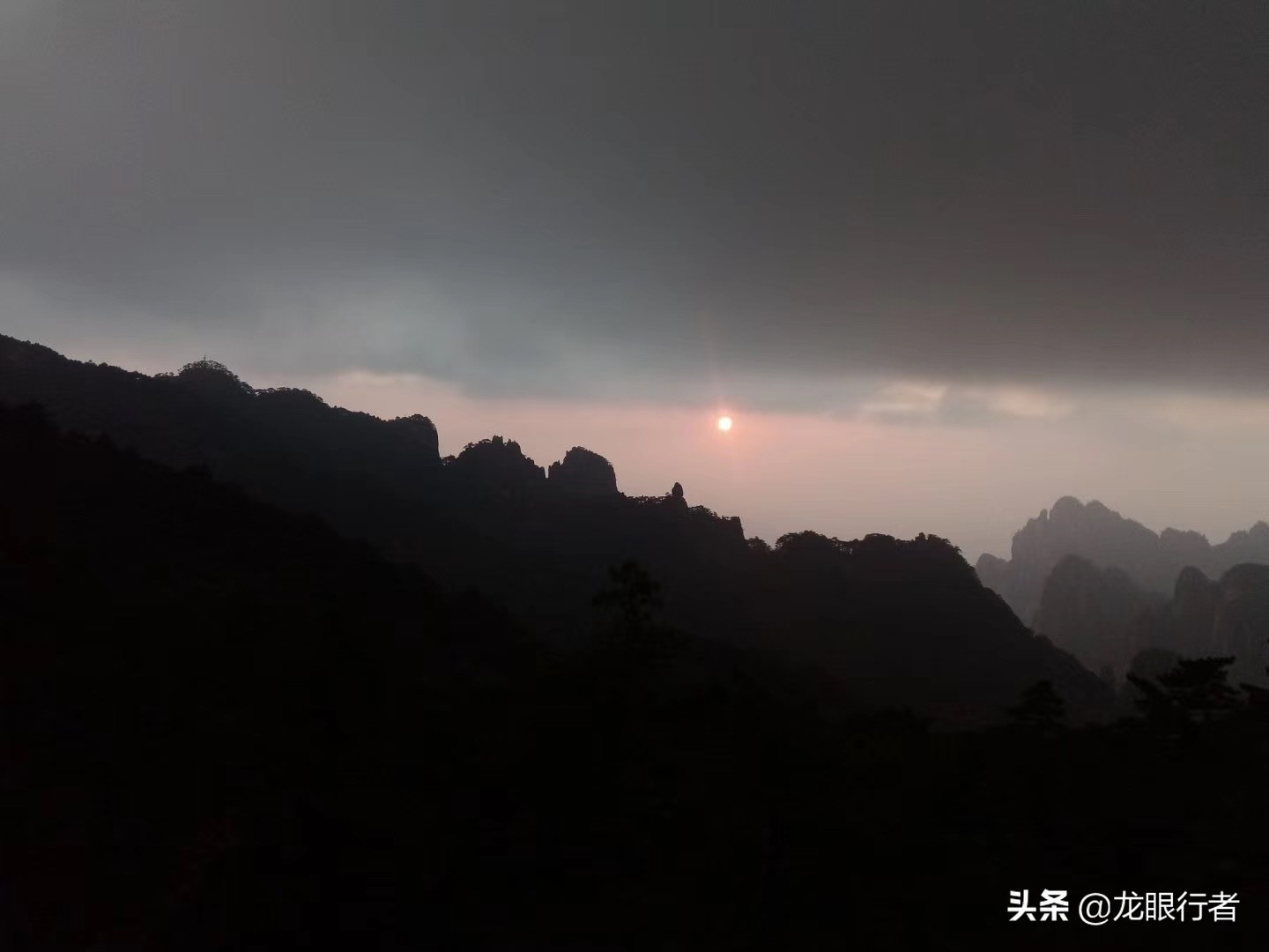 黄山后山北大门,黄山后山是从哪里进